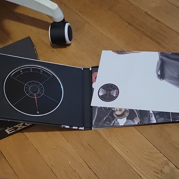 EXO The 5th Album 'DON'T MESS UP MY TEMPO - Picture 2 of 3